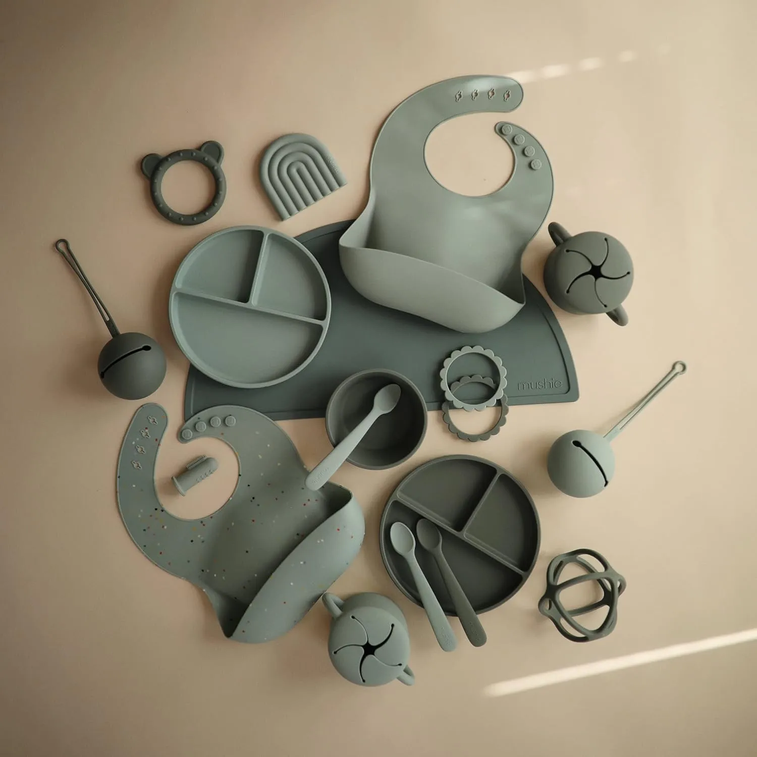 mushie Silicone Suction Bowl | BPA-Free Non-Slip Design (Cambridge Blue)